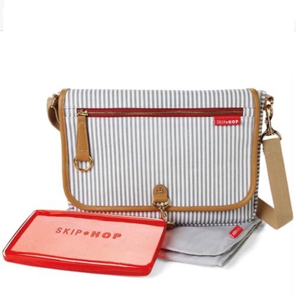 skip hop diaper clutch